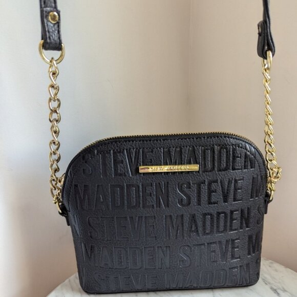 Steve Madden Black and Gold Logo Crossbody Bag with Structured Design - Picture 4 of 7